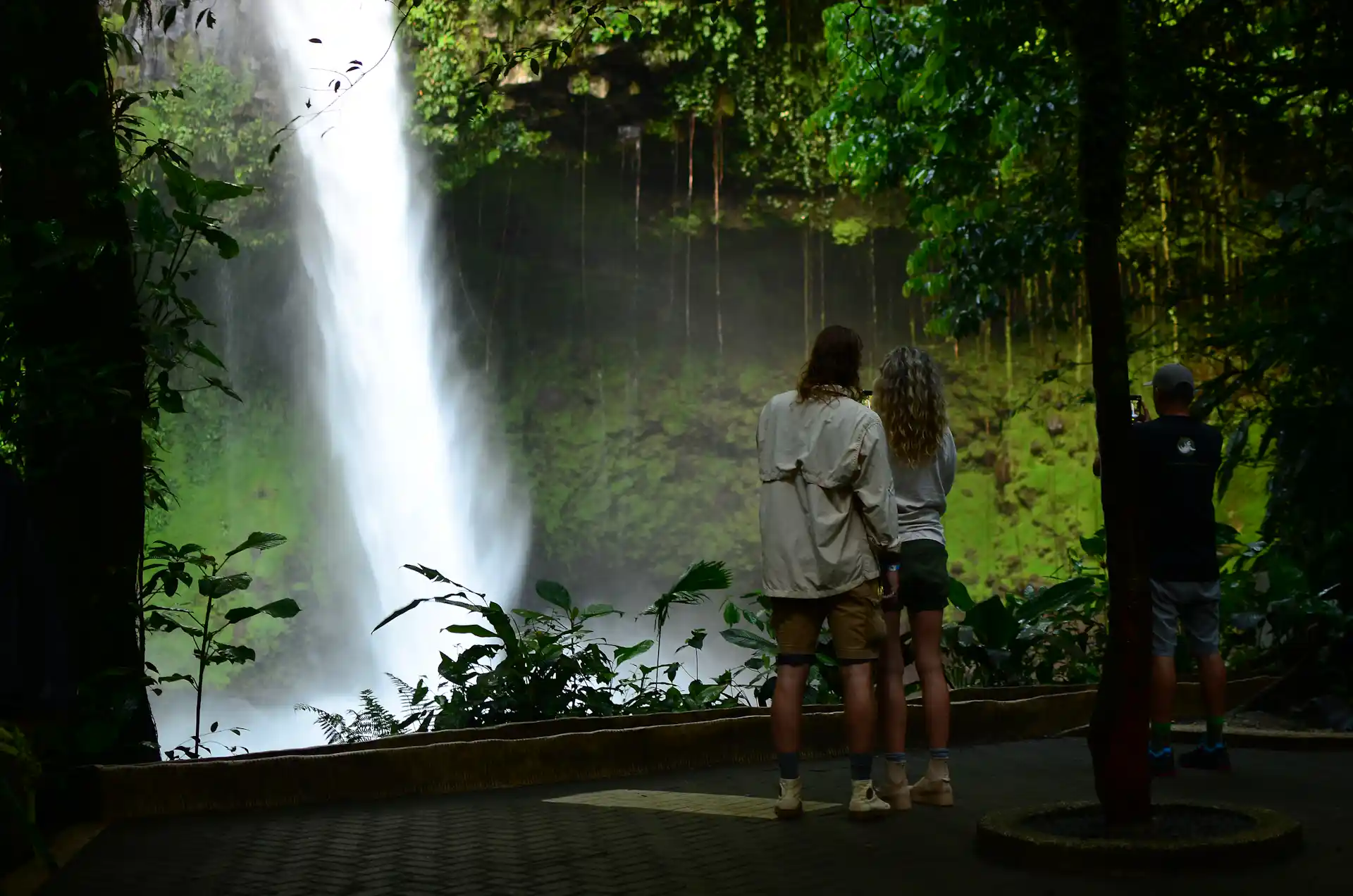 Majestic La Fortuna Waterfall and rainforest canyon